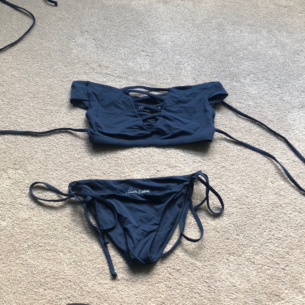 Frankie’s bikini